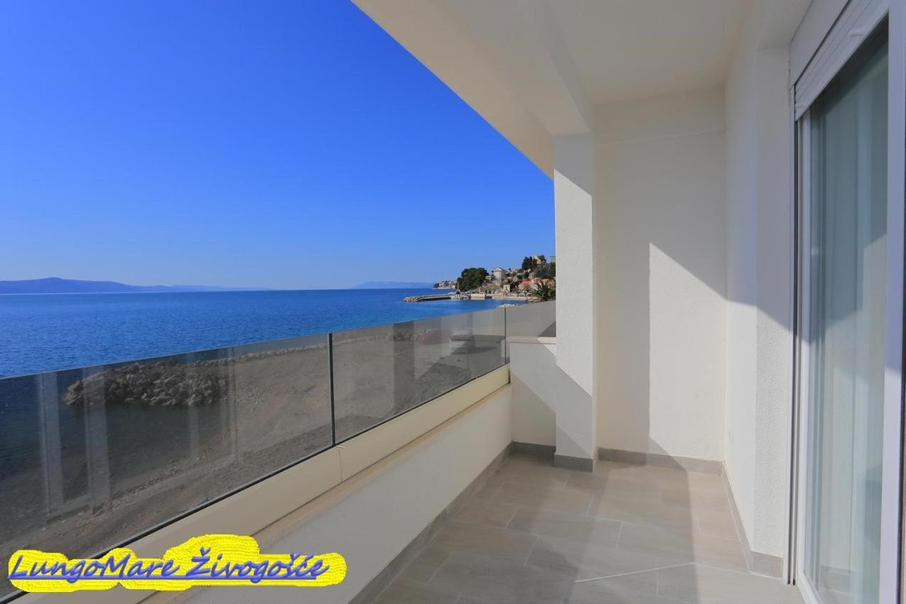 Apartmants Villa Lungo Mare Живогошче Экстерьер фото
