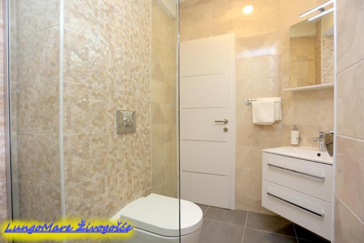 Apartmants Villa Lungo Mare Живогошче Экстерьер фото